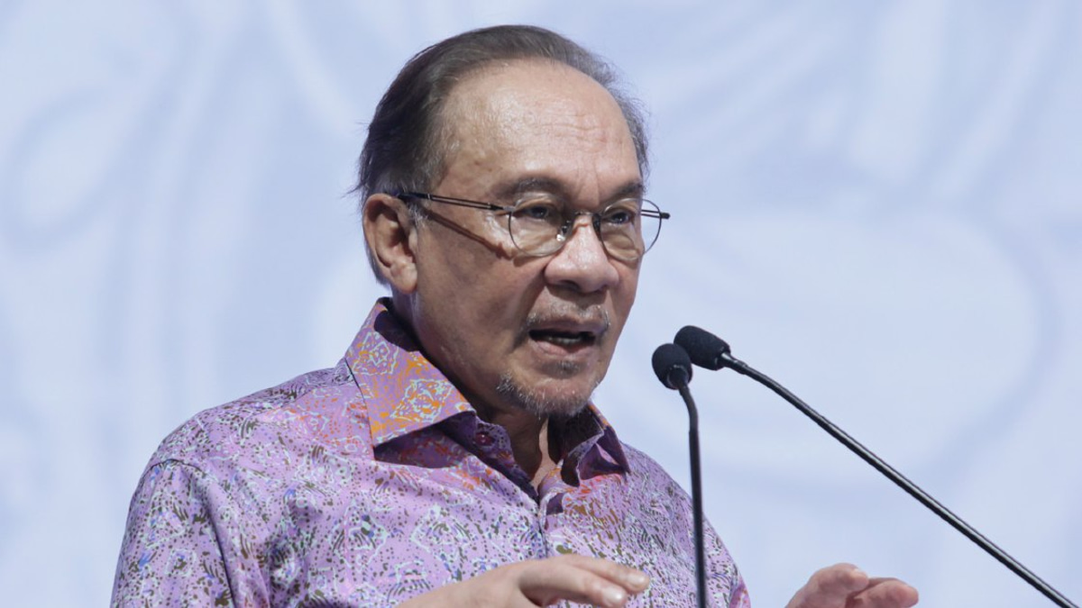 Anwar orders immediate aid coordination following Nepal, India flood disaster