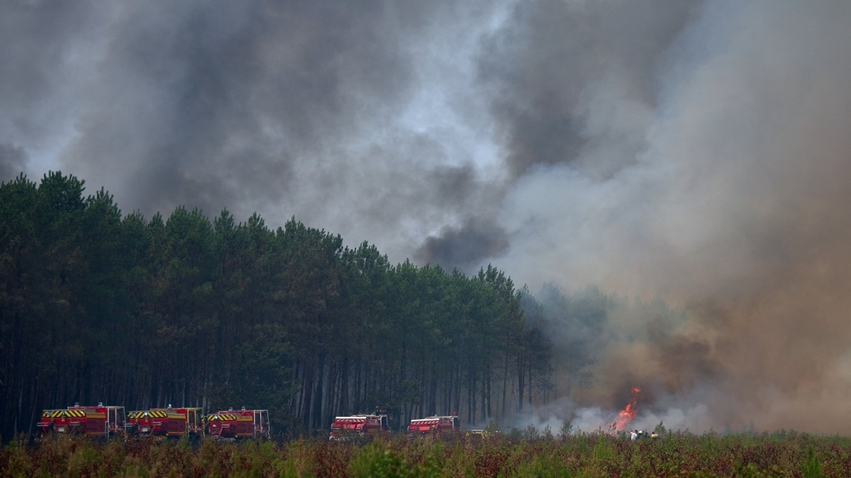 France's Wildfire Crisis Deepens as Over 85 Firefighters Fall Injured