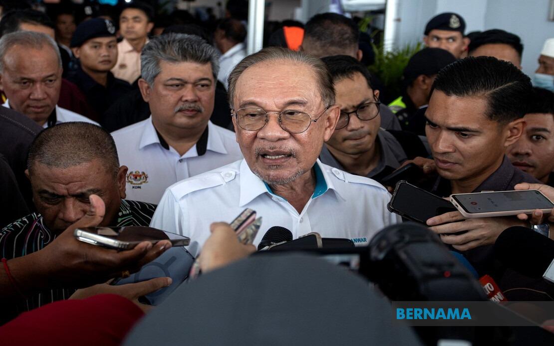 PM Warns Government Officials Against Attacking Unity Coalition During State Election Campaigns