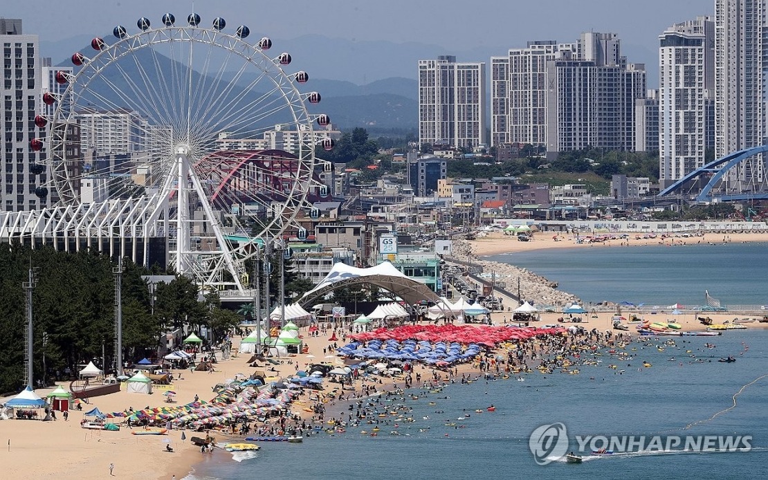South Korea Swelters as Heat Soars to Record 42.5°C, Raising Alarm Across Region