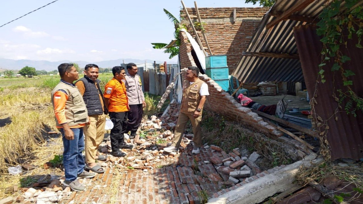 Death Toll From Flores Earthquake Reaches 38 As Rescue Teams Battle Against Time