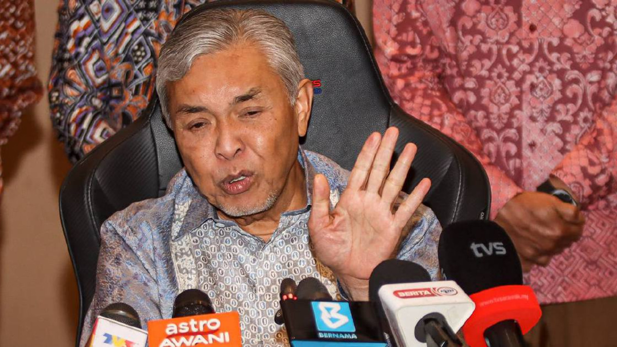 Zahid Reaffirms BN Stability, Rules Out Any Move Against Anwar
