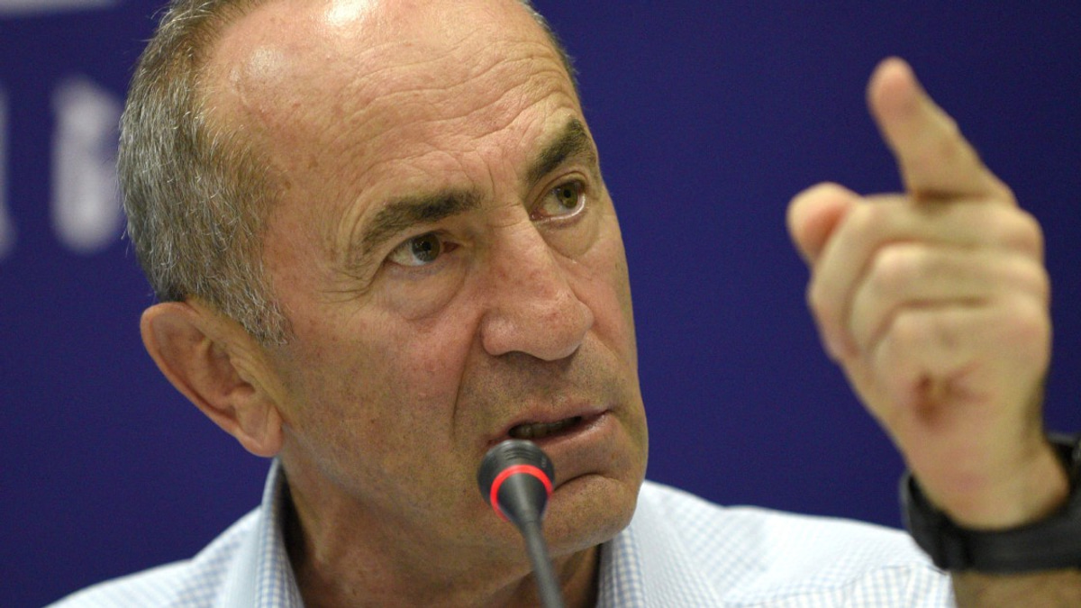 Armenia Detains Former President Robert Kocharyan on Corruption Charges