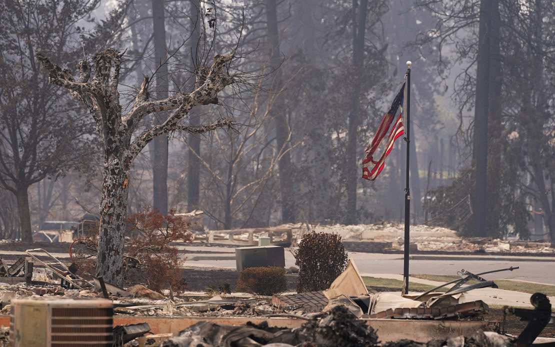 Massive Wildfire Crisis Forces 65,000 to Flee Washington State