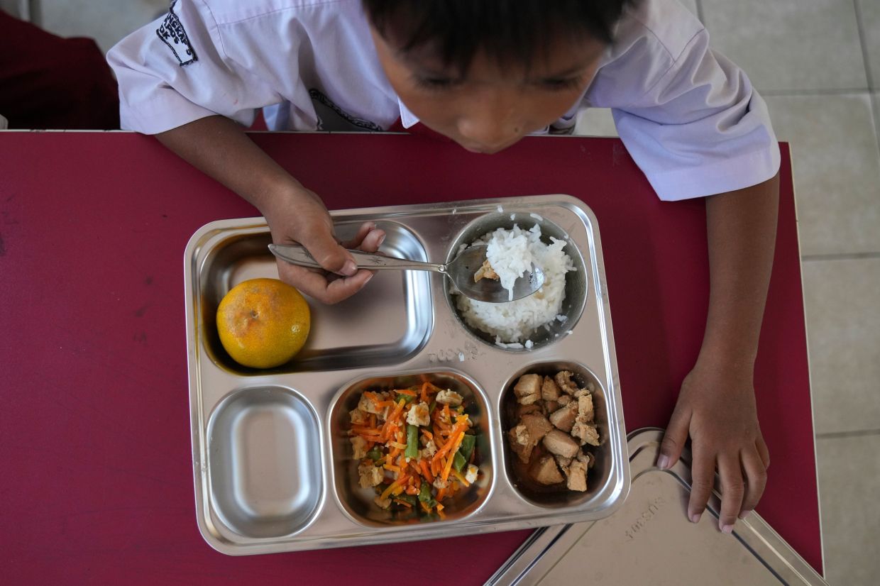 Indonesia's Anti-Corruption Body Calls for Suspension of Prabowo's Free Meals Scheme Amid Widening Graft Inquiry