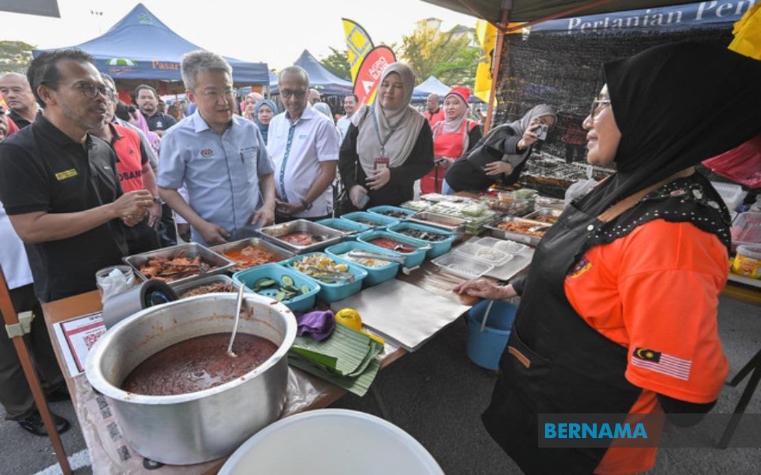 Malaysia Channels RM9.8 Billion Into Microfinance Push for Street Traders and Small Businesses