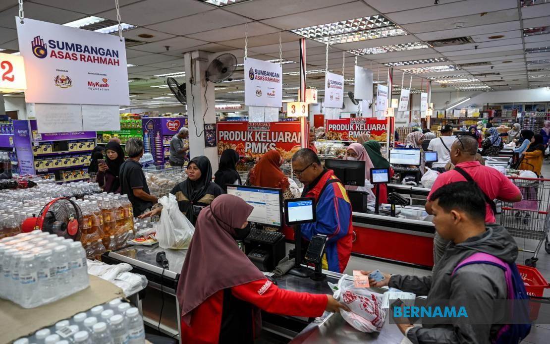Malaysia to Consider Boosting Cash Aid Schemes if Economy Permits, Says PM Anwar