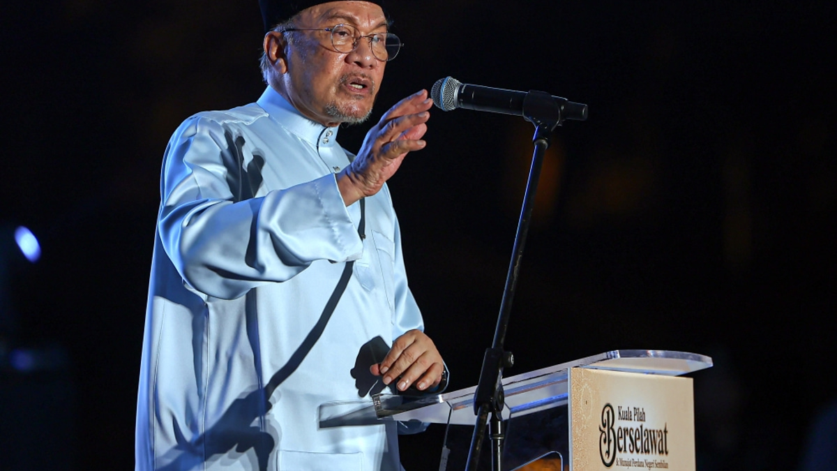 Anwar Pledges Full Transparency on Tabung Haji Inquiry, Rejects Further Delays