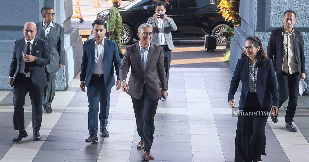 Tengku Zafrul testifies in Muhyiddin's Jana Wibawa corruption trial