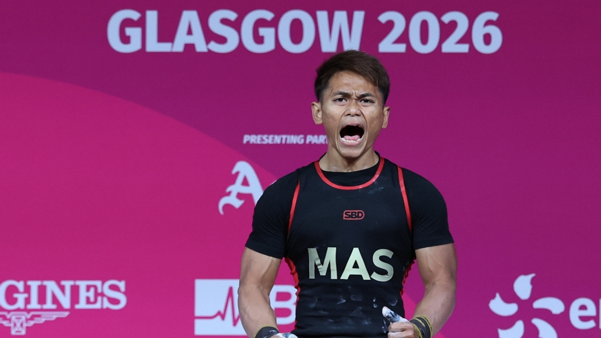 Anwar Celebrates Historic Commonwealth Games Gold as Malaysia's Sporting Prowess Gains Momentum