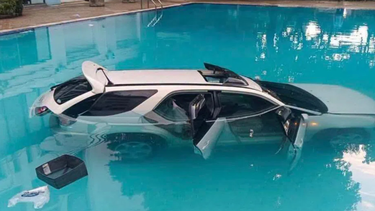 Family Rent Row Escalates: Thai Man Drives SUV Into University Pool Over US$775 Monthly Dispute