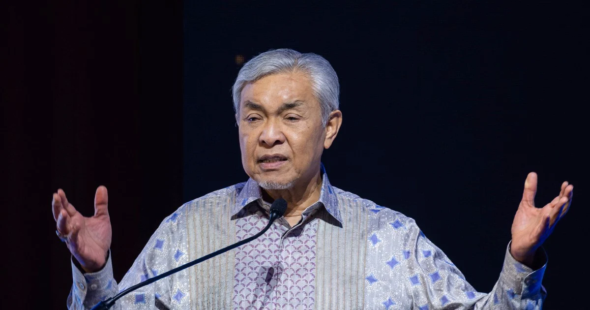 Pas directive to shun Pakatan support will not guarantee BN victory in Johor polls, Zahid cautions