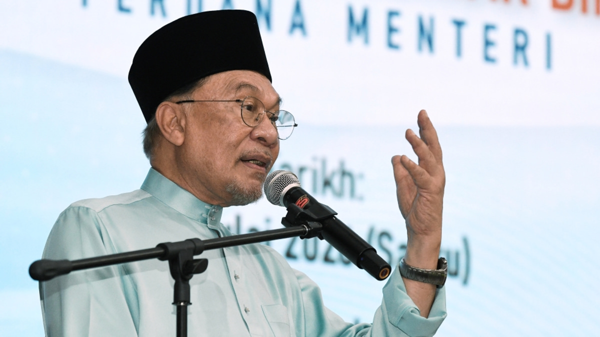 Anwar Rebukes Kedah MB Sanusi Over Polarising Remarks, Urges National Cohesion