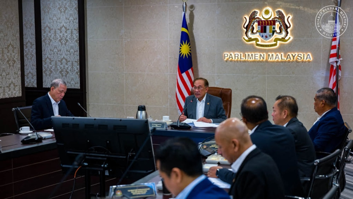 Anwar Orders Urgent Action to Protect Food Supply Amid Super El Niño Risk