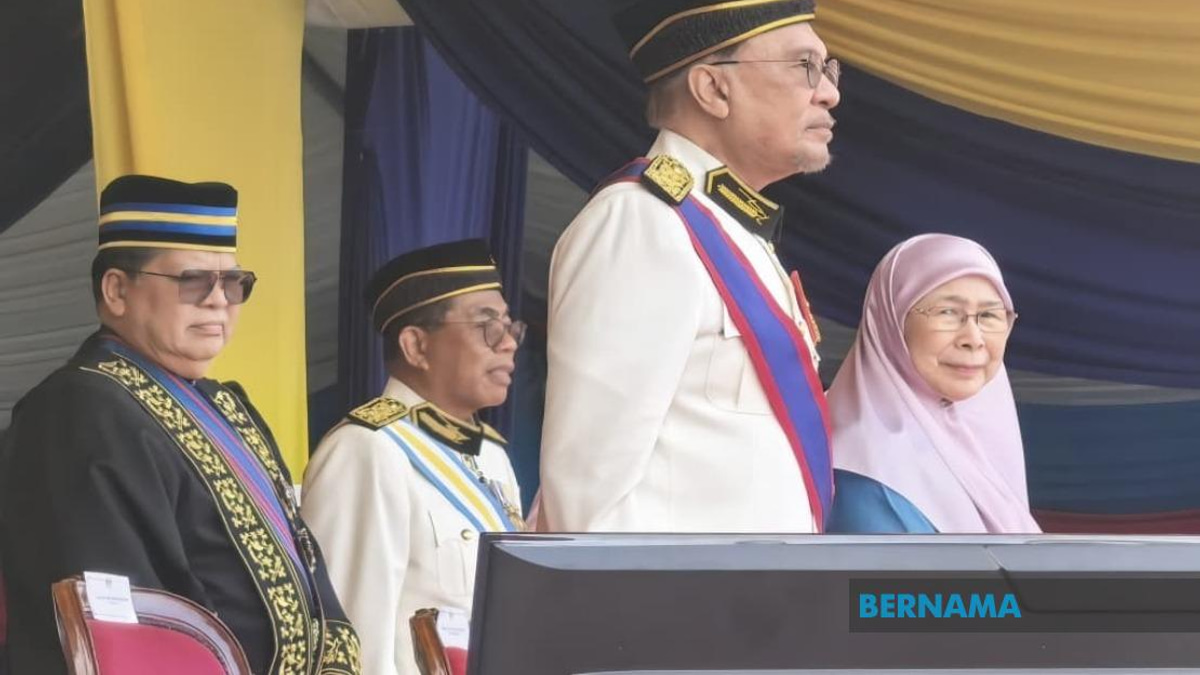 PM Anwar Calls on Malaysians to Honour Security Forces' Sacrifice at National Warriors' Day