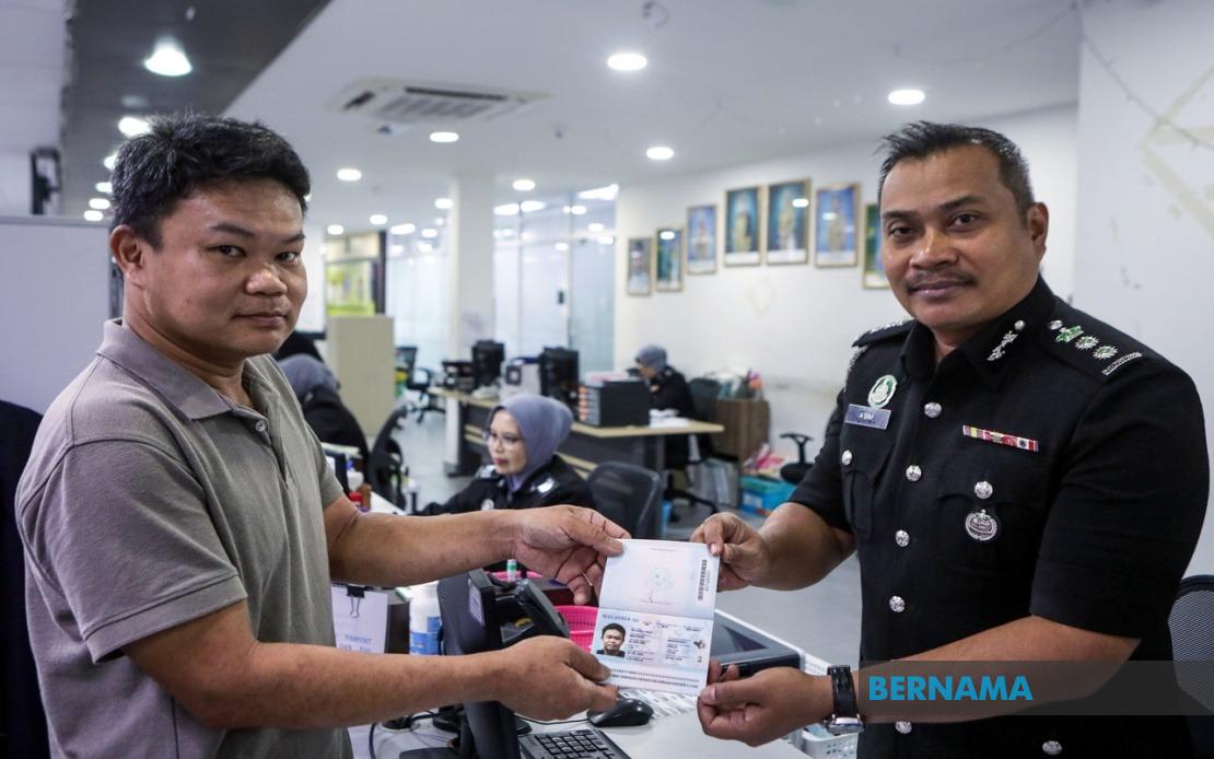 Perlis Begins Rollout of Enhanced Malaysian International Passport with Advanced Security Features