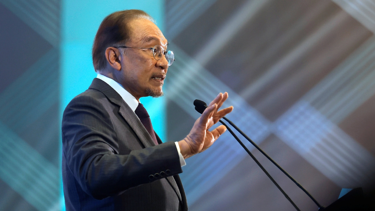 Malaysia's Formula 1 comeback proves it can deliver world-class events, says PM Anwar