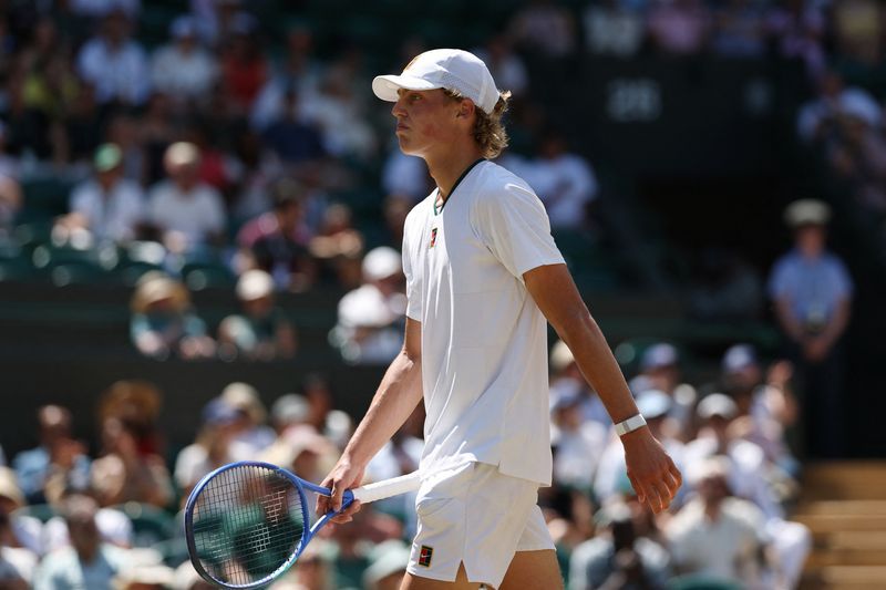 Hewitt's Son Cruz Wins First ATP Match at Washington Open