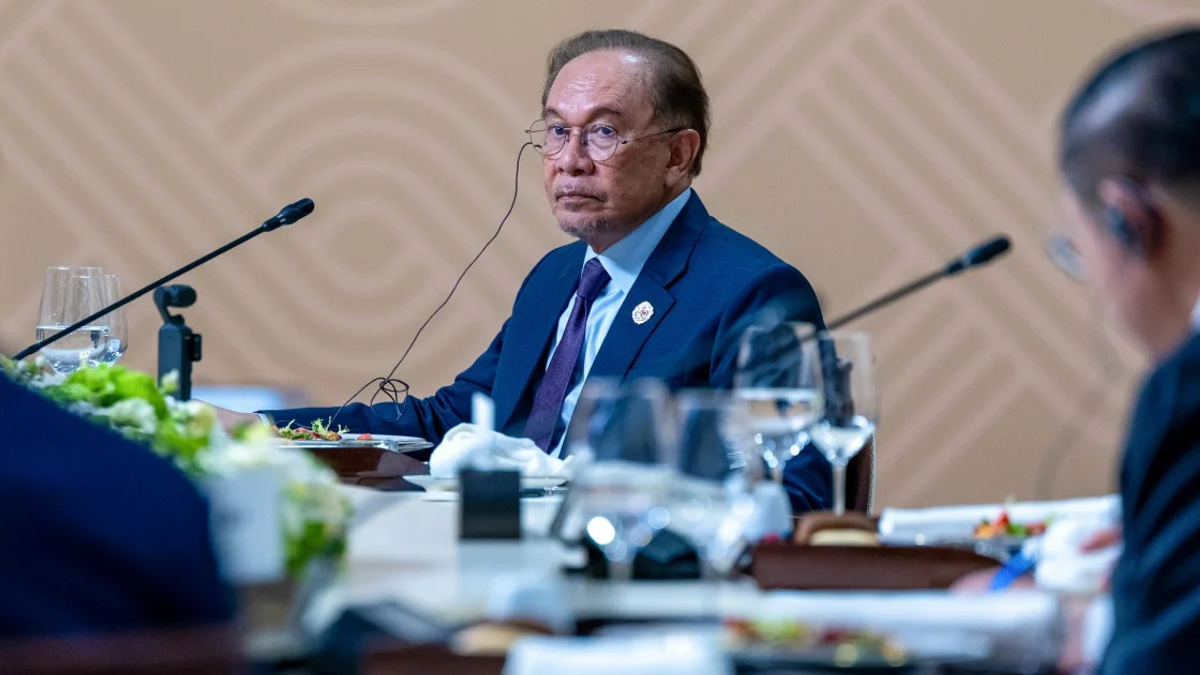 Anwar Warns Developing Nations May Turn Away From Europe if Treated Unjustly