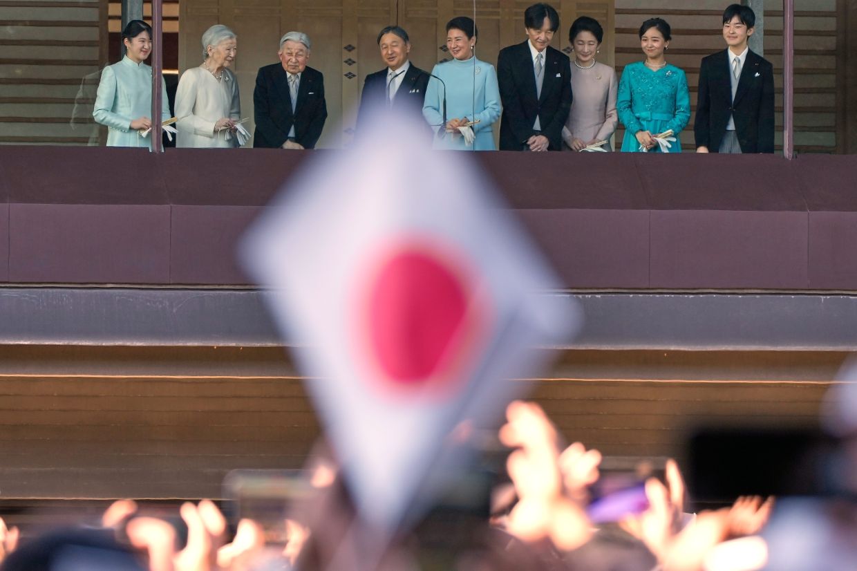 Japan Preserves Male-Only Succession Despite Public Support for Female Emperor