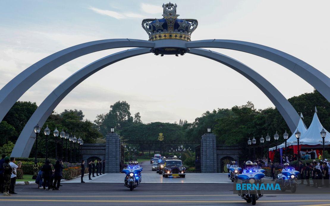 Johor's New Menteri Besar To Be Sworn In At Palace This Afternoon