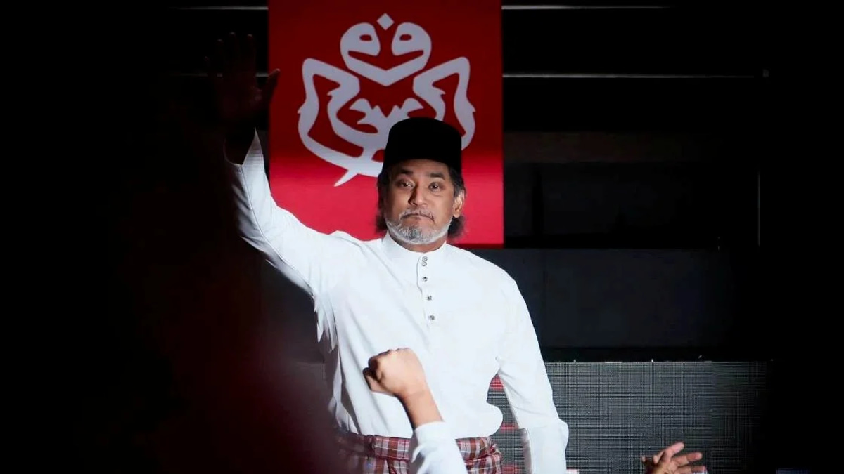 Khairy Defers Negri Sembilan Election Decision to Umno Leadership