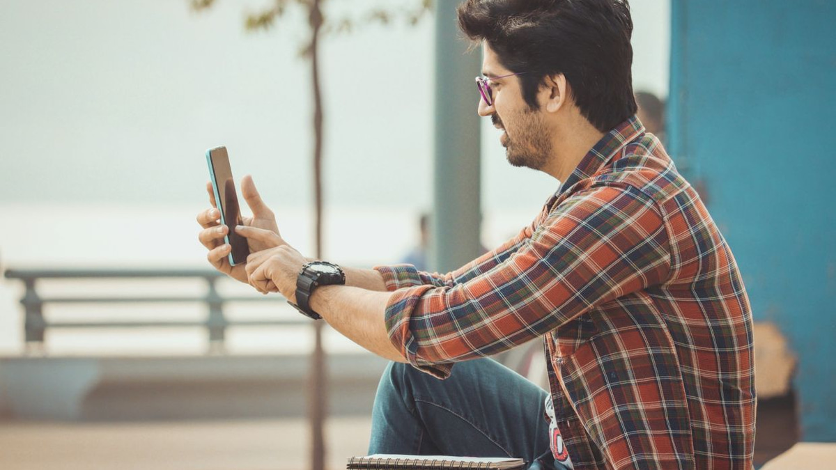 India's Gen Z Protesters Circumvent Internet Shutdowns with Bluetooth Messaging