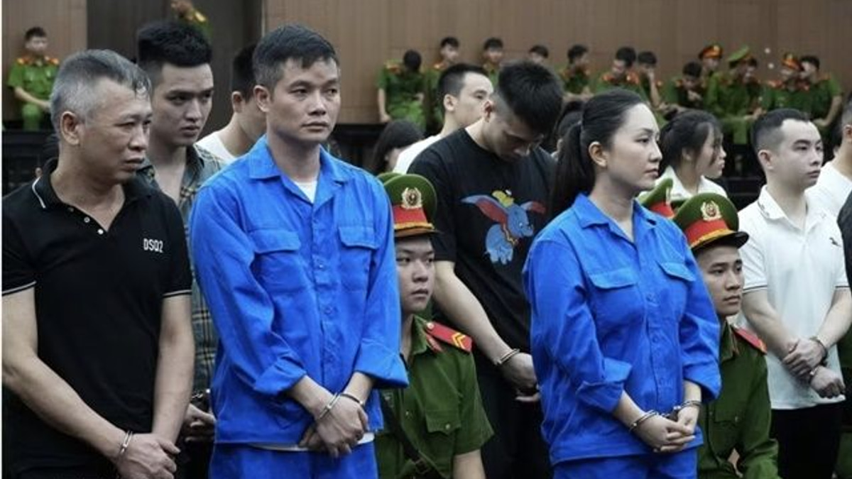 Hanoi Court Hands Down Lengthy Sentences in Major Karaoke Bar Drug Trafficking Case