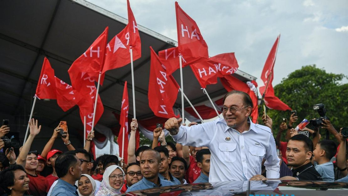 In Johor's Campaign Trail, Elderly Voters Still Crave the Personal Touch Despite Digital Revolution