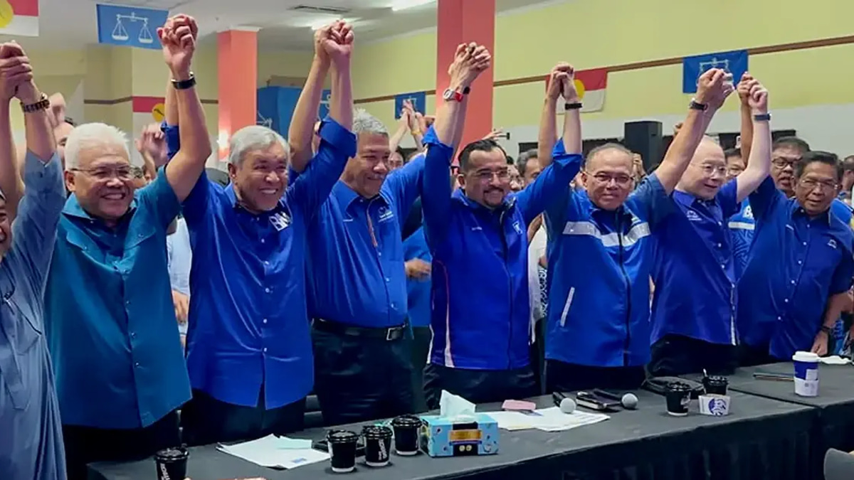 Barisan Nasional and Perikatan Nasional leaders celebrate Negeri Sembilan election victory