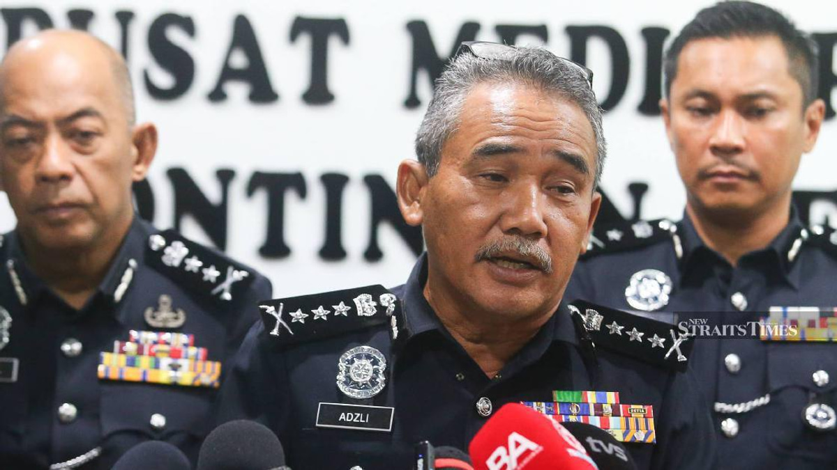 Three Police Officers Arrested for Armed Robbery of Foreign Nationals in Kedah
