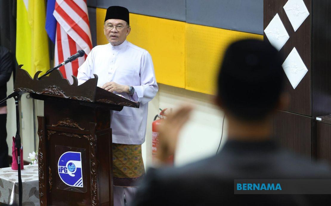 Malaysia Must Develop Teachers Versed in Technology and Human Values, Says PM Anwar