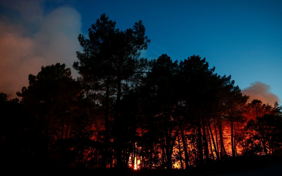 Major Wildfire Engulfs Fontainebleau Forest as France Battles Unprecedented Heat