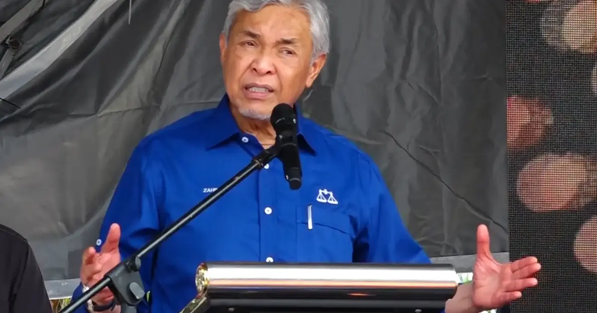 Zahid Dismisses Puad's Election Criticism as Party Moves Forward