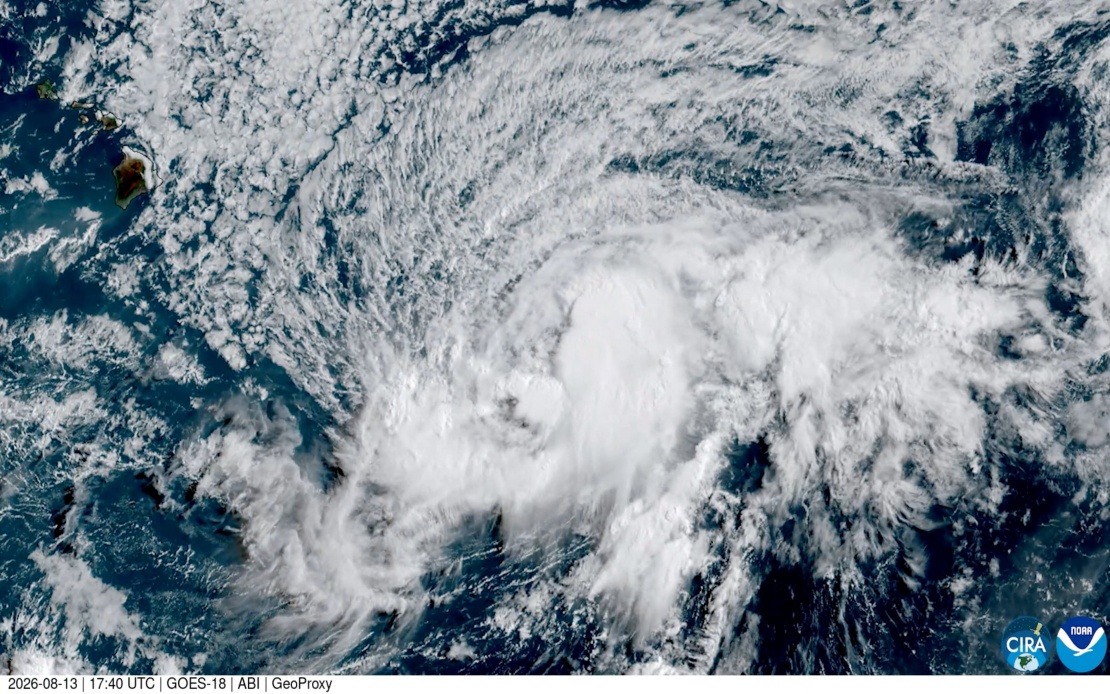Hawaii's Big Island Braces for Rare Hurricane Threat as Tropical Storm Lala Intensifies