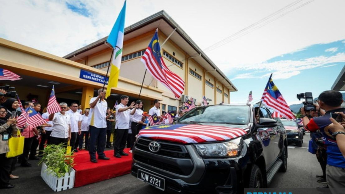 Chow Urges Penangites to Strengthen Unity and National Pride During August Festivities