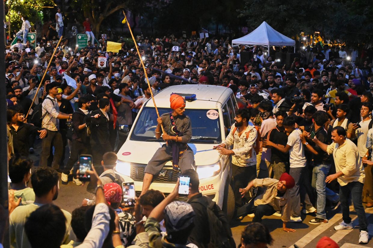 Modi Faces Student Revolt Over Exam Fraud as Protests Sweep India