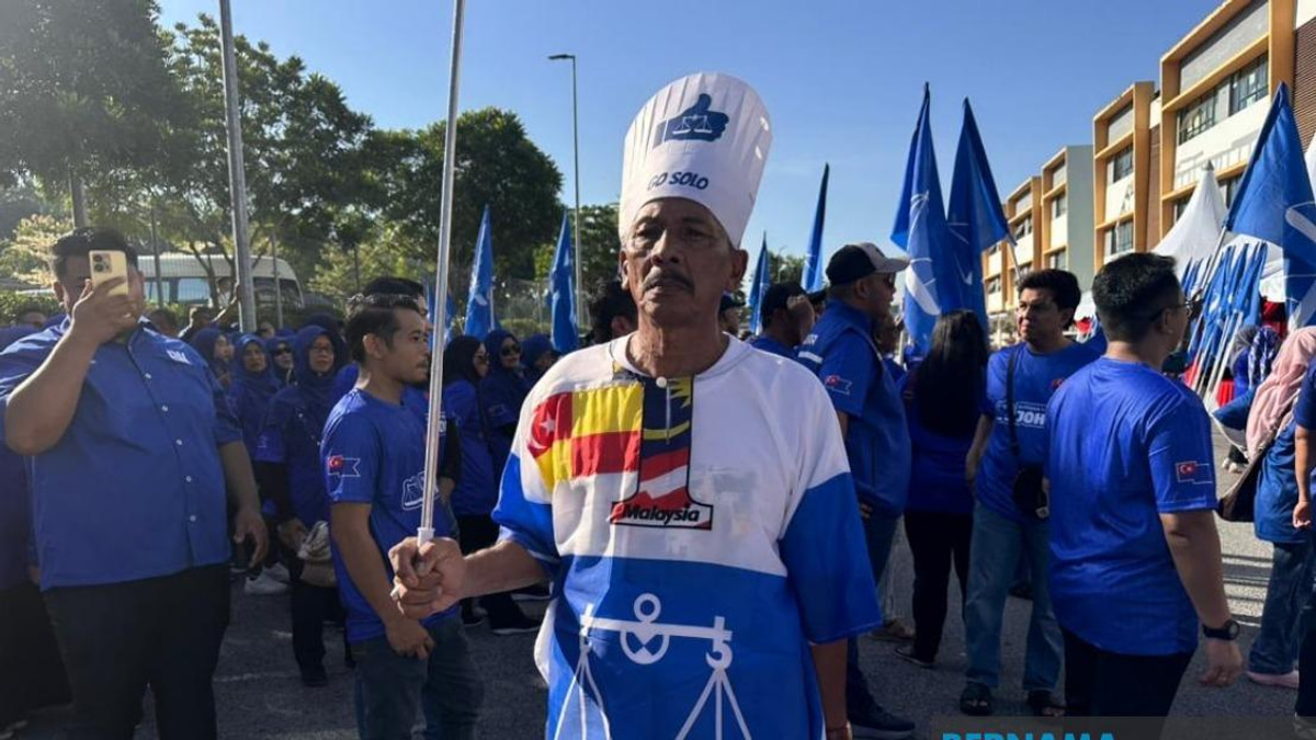 Selangor Retiree Spends Savings to Support Onn Hafiz in Johor Election