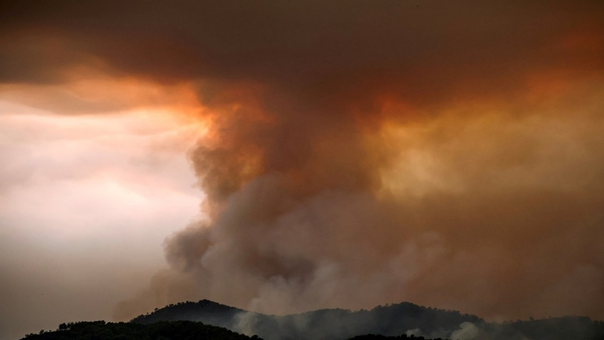 Spain Grapples with Record-Breaking Wildfire Crisis as Nearly 100,000 Flee Central Regions