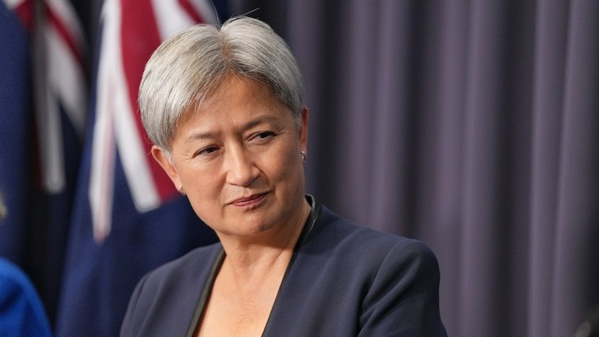 Australia's Foreign Minister Defends Multiculturalism Against Far-Right Pressure