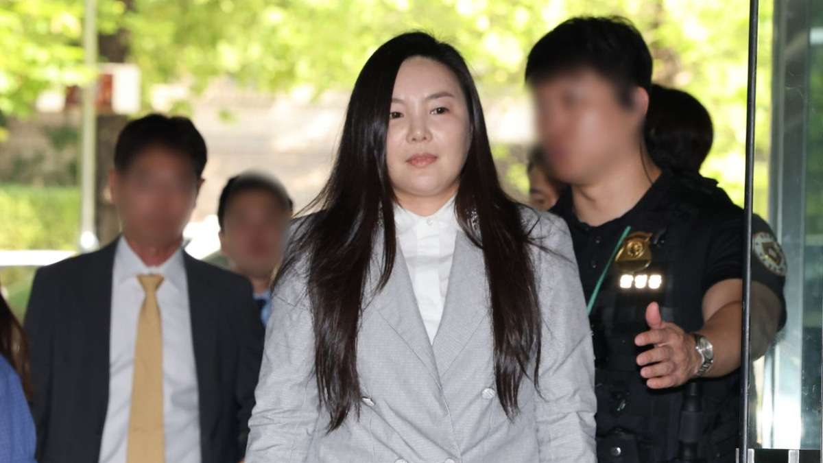 From Empire to Ruins: How a Seoul Real Estate Mogul's K-pop Venture Collapsed in Two Years
