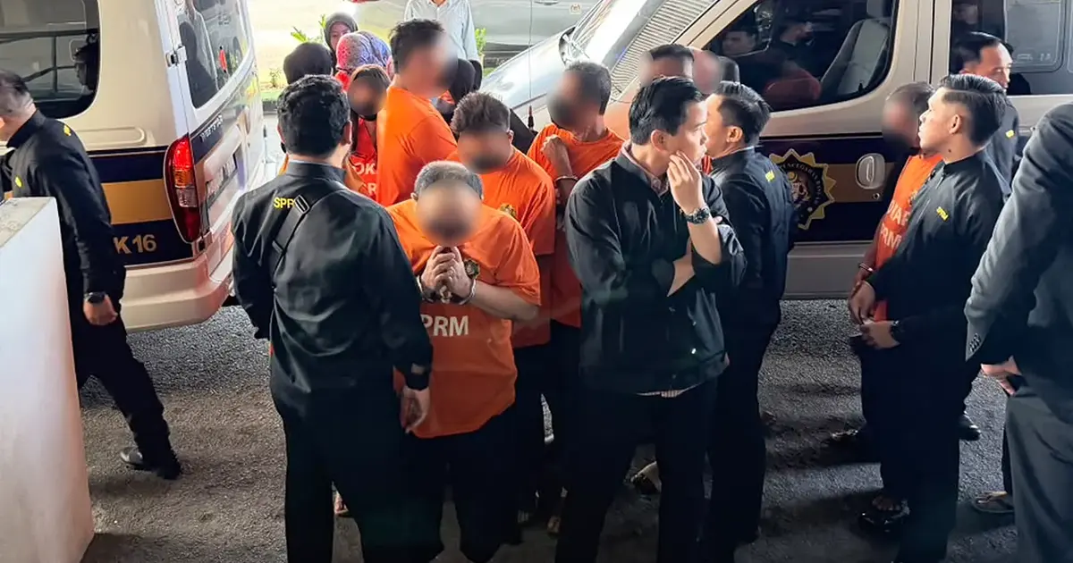 Government Agency Director and 12 Others Arrested in RM2.5 Million Corruption Investigation