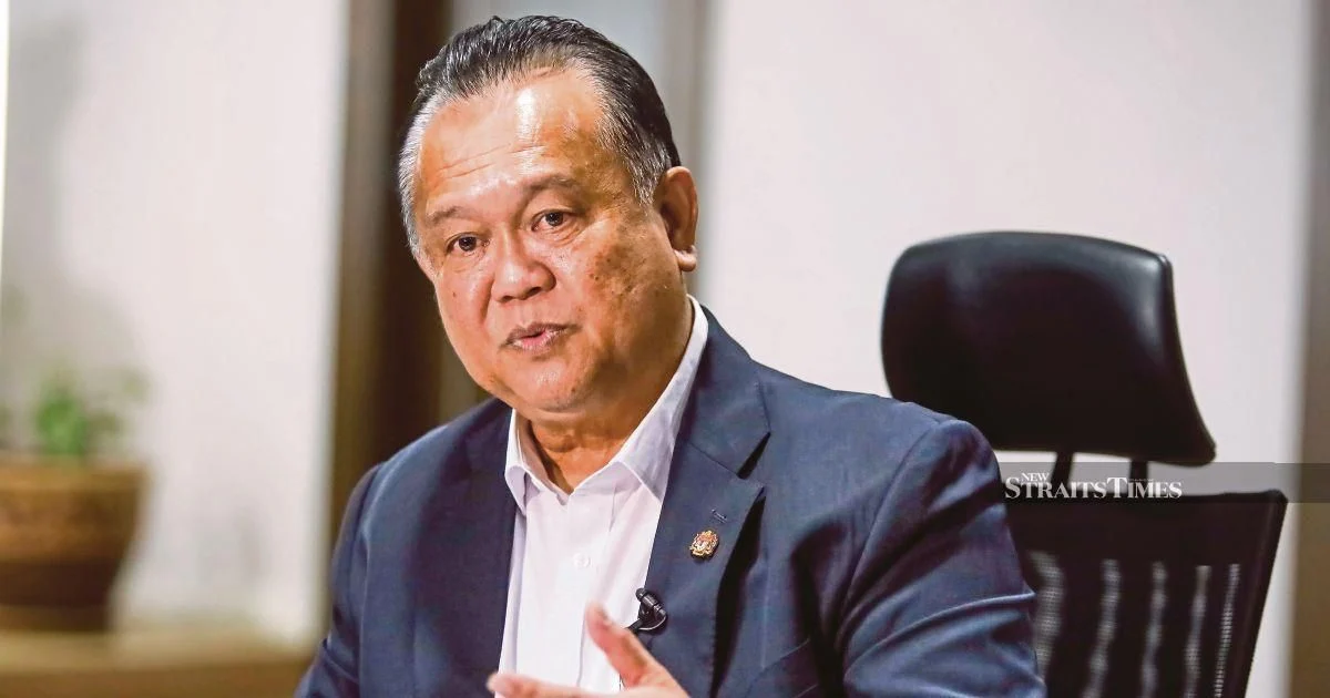 Future transport strategy must transcend highway-centric planning, says Works Minister