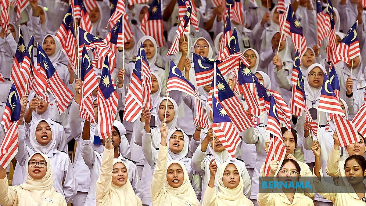 Malaysia's 2026 National Month Campaign Kicks Off With Patriotic Ceremony in Ipoh