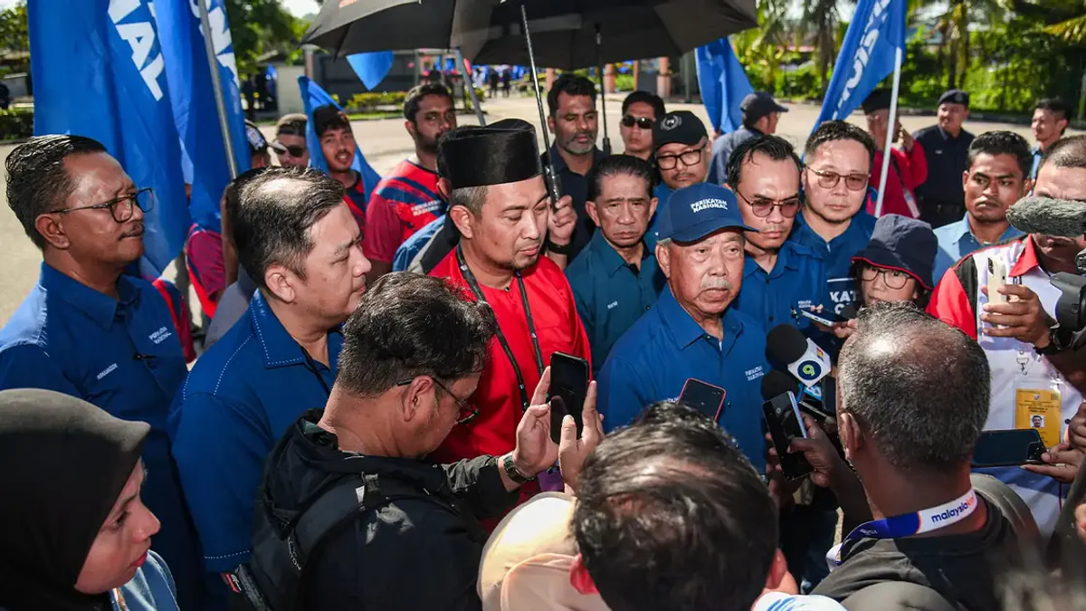 Muhyiddin Eyes Perikatan Nasional's Path to State Power, Citing Outside Alliances