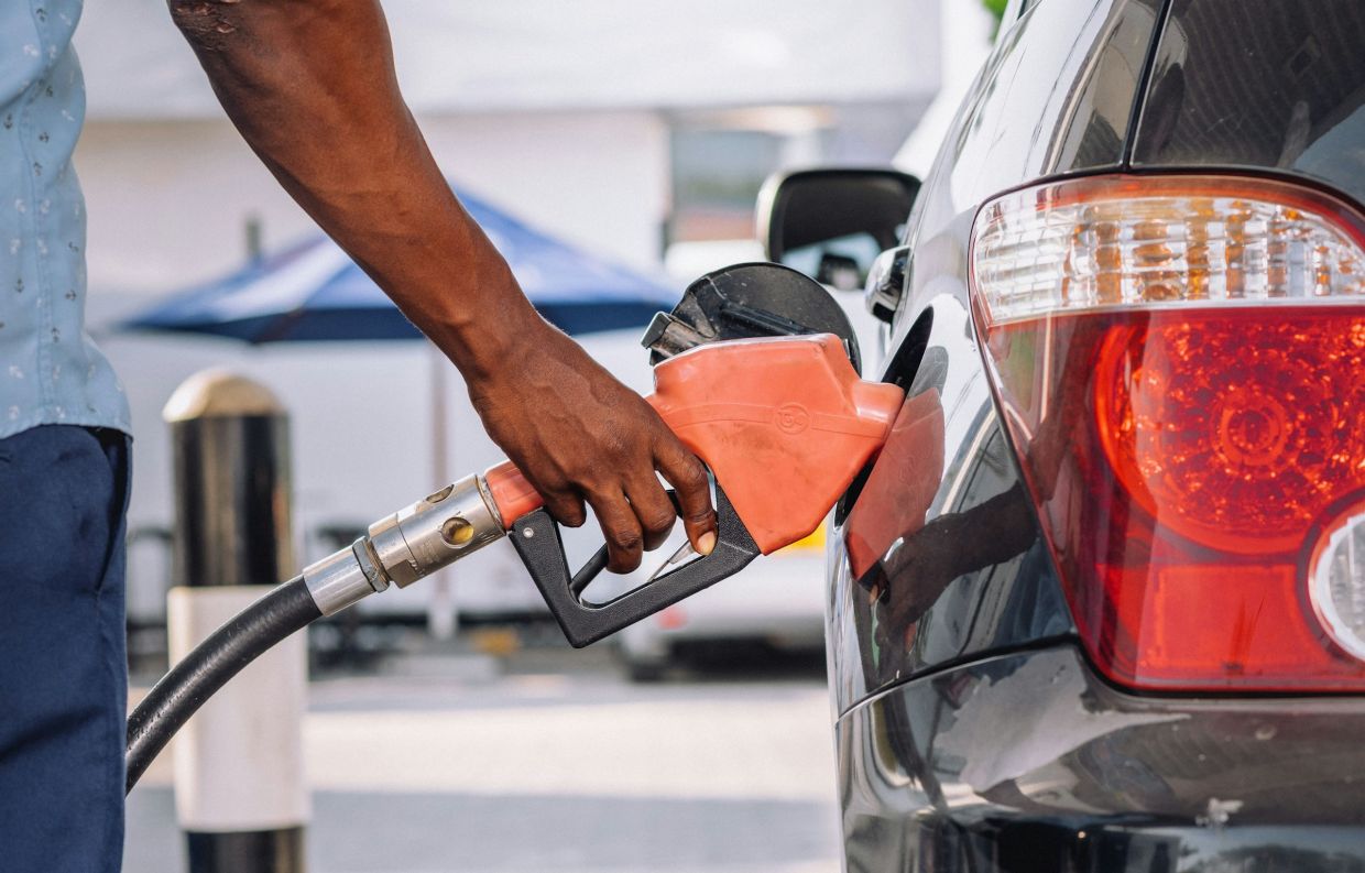 US petrol stations accused of using AI to artificially inflate fuel prices