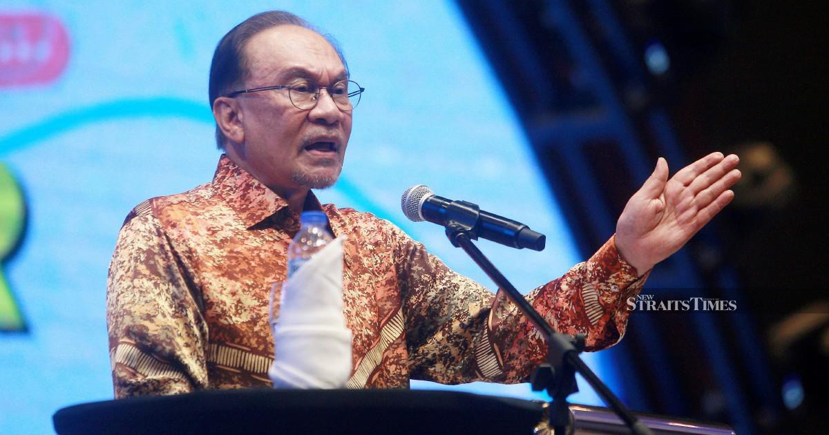 Anwar assures probe into Tabung Haji and Felda are not political revenge