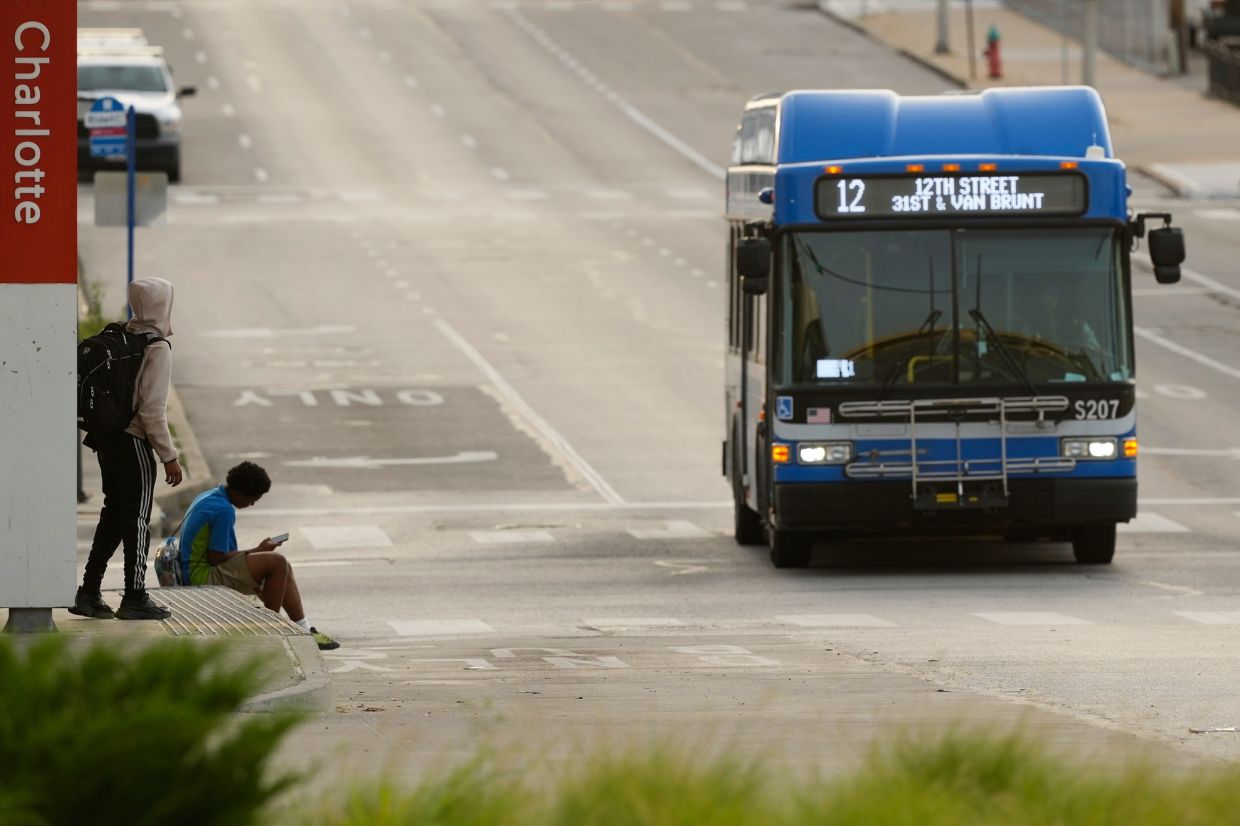 Kansas City's Facial Recognition Plan on Buses Sparks Privacy Battle Ahead of World Cup