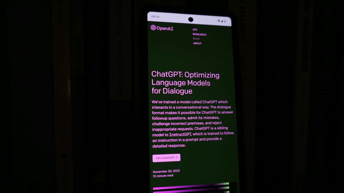 Florida Pastor's Near-Fatal Illness Sparks First Major Lawsuit Against OpenAI Over ChatGPT Medical Advice
