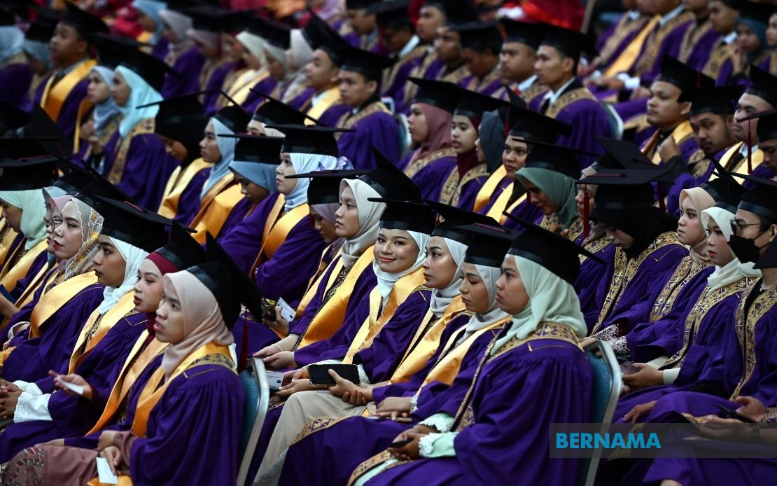 Malaysia's Higher Education Ministry Halts Student Disciplinary Cases Over Free Speech